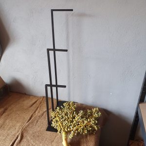 IJzeren standaard (voor bijv. krans of toef) – 30 cm hoog