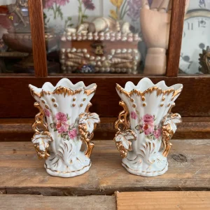 Antieke Franse bruidsvaasjes