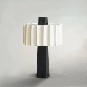 Ines Minimalistische Tafellamp - Strakke Lijnen en Tijdloze Stijl